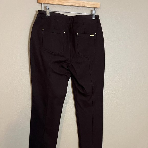 Brown So Slimming Chico's Size 0 Short - Picture 1 of 8